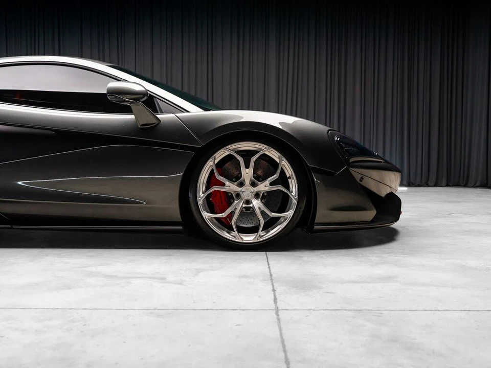 2017 McLaren 570S - Image 26 of 31