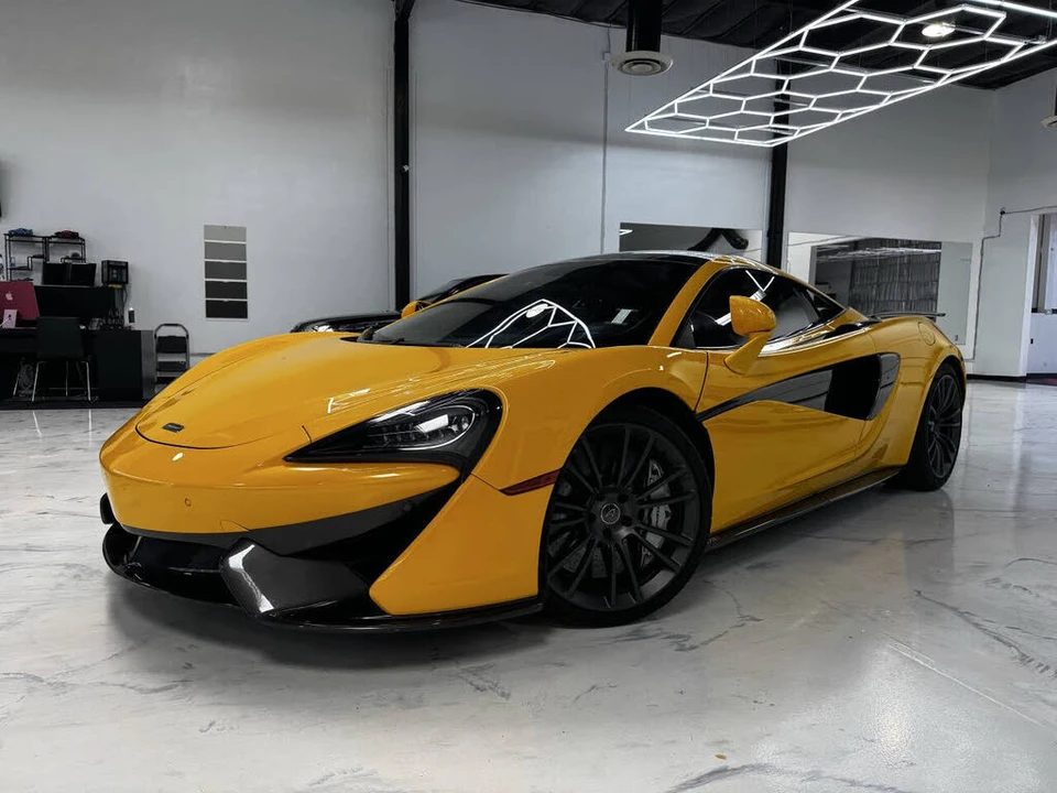 2017 McLaren 570S - Image 5 of 15