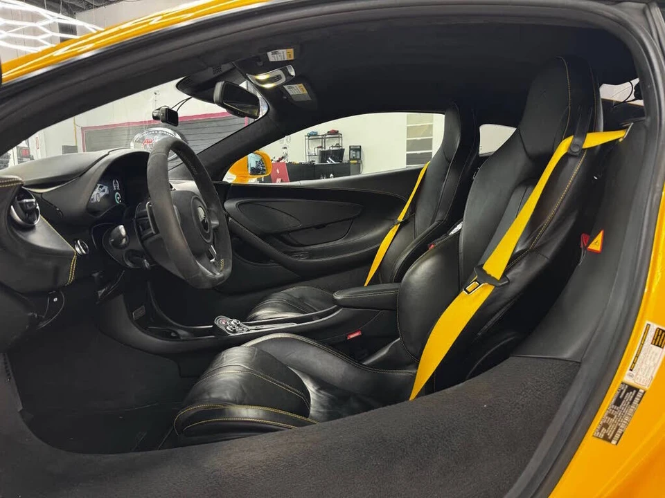 2017 McLaren 570S - Image 14 of 15