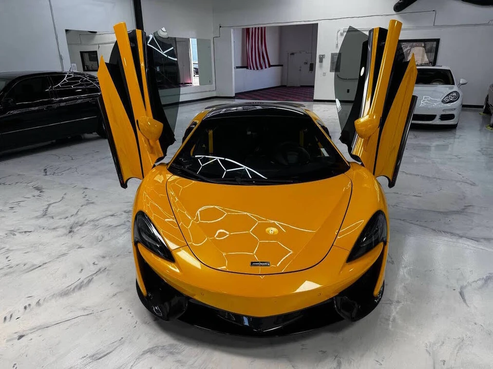 2017 McLaren 570S - Image 4 of 15