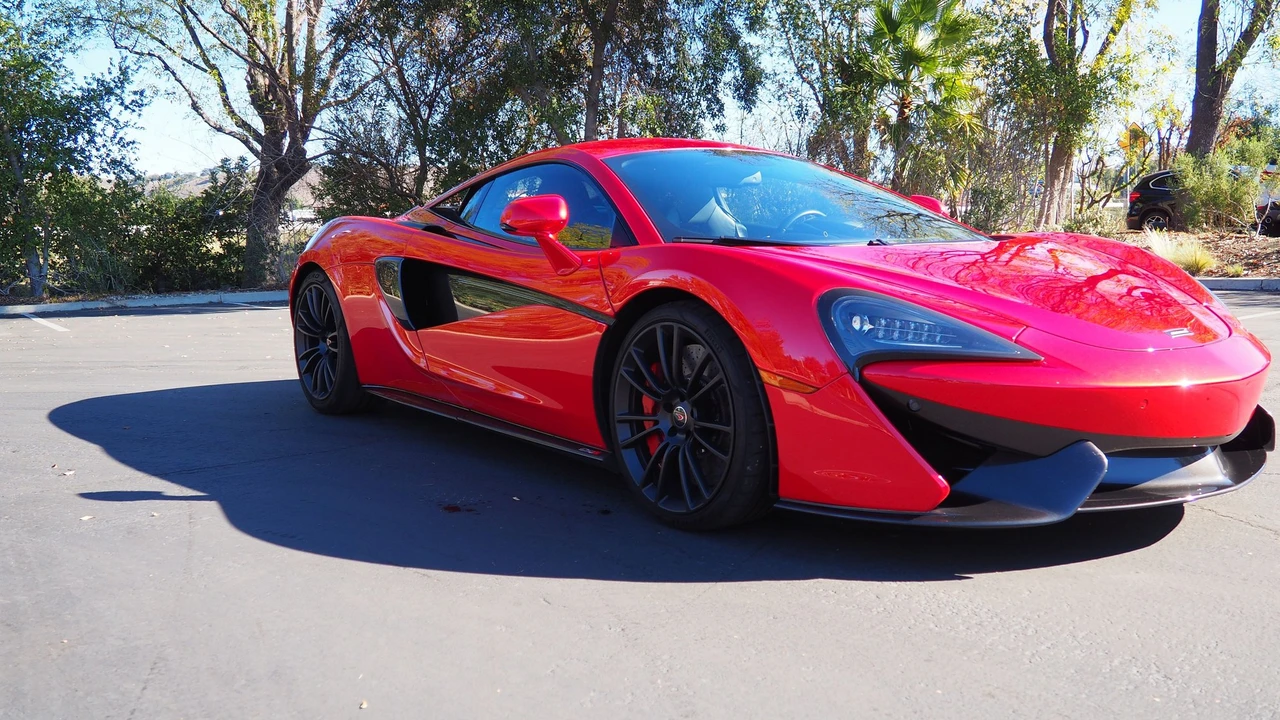2017 McLaren 570S - Image 2 of 13