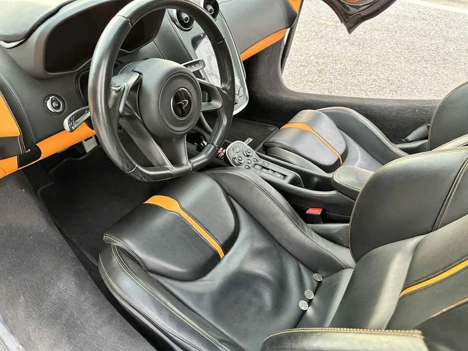 2017 McLaren 570S - Image 9 of 10