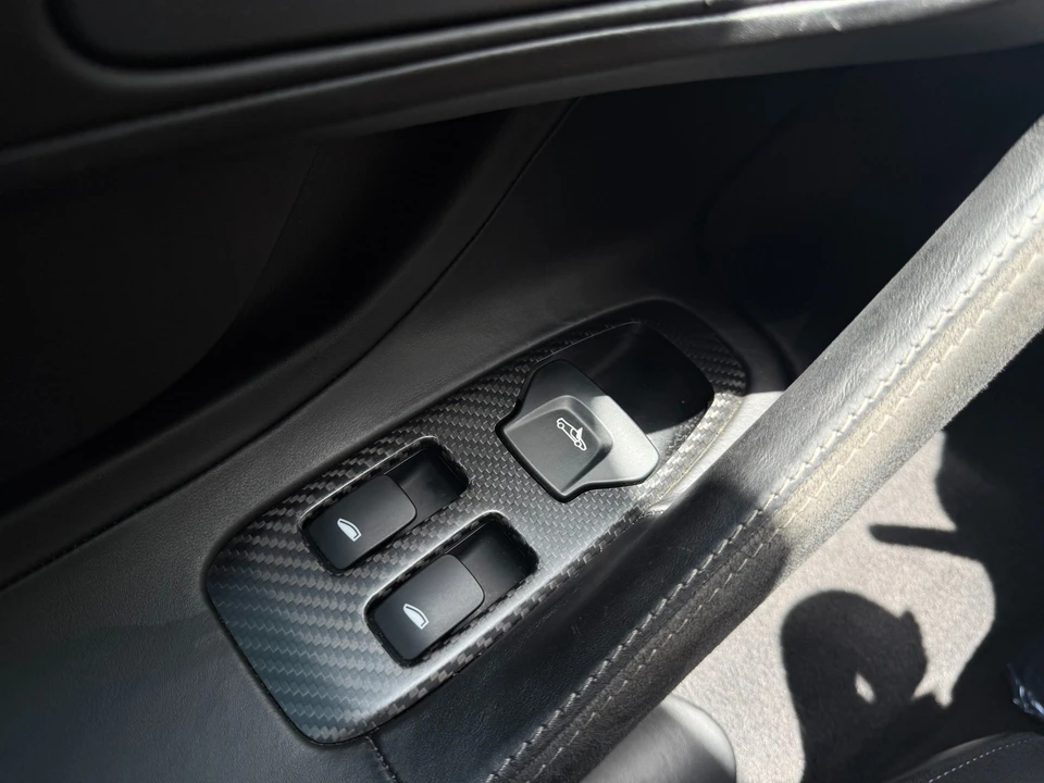 2017 McLaren 570S - Image 30 of 31