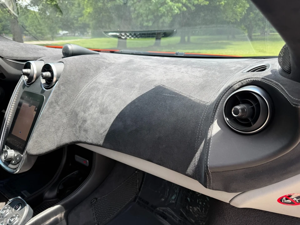 2017 McLaren 570S - Image 23 of 31