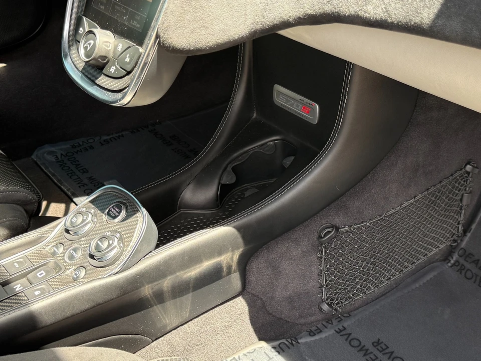 2017 McLaren 570S - Image 24 of 31