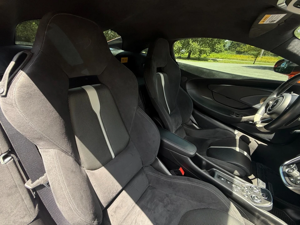 2017 McLaren 570S - Image 26 of 31