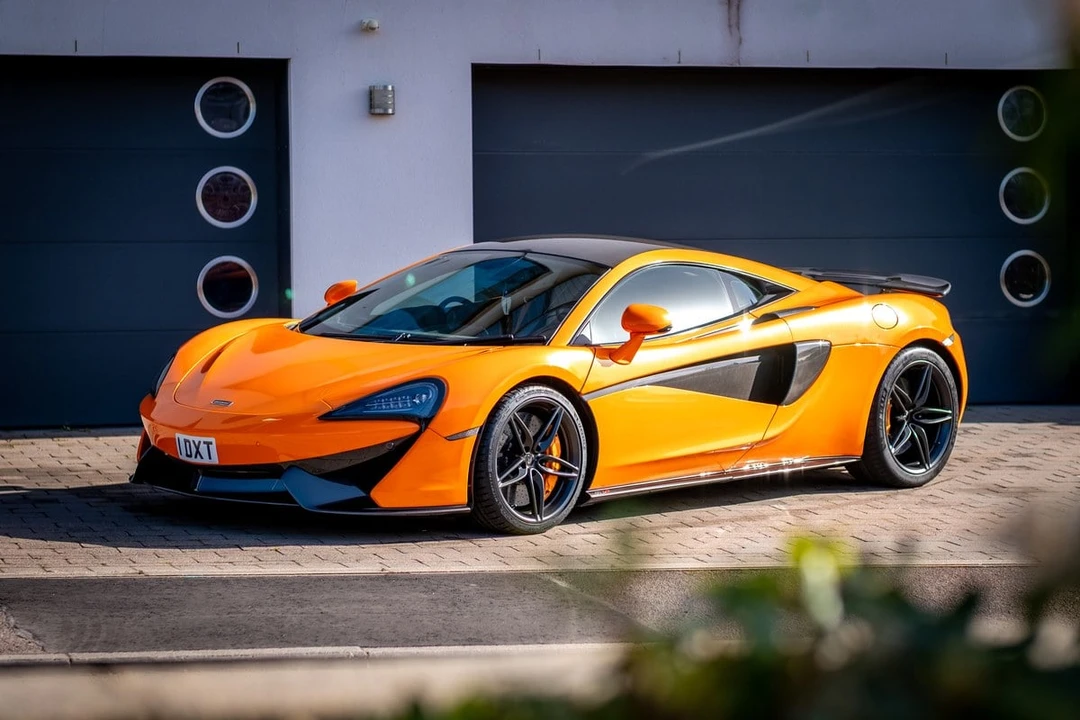 2017 McLaren 570S - Image 7 of 31