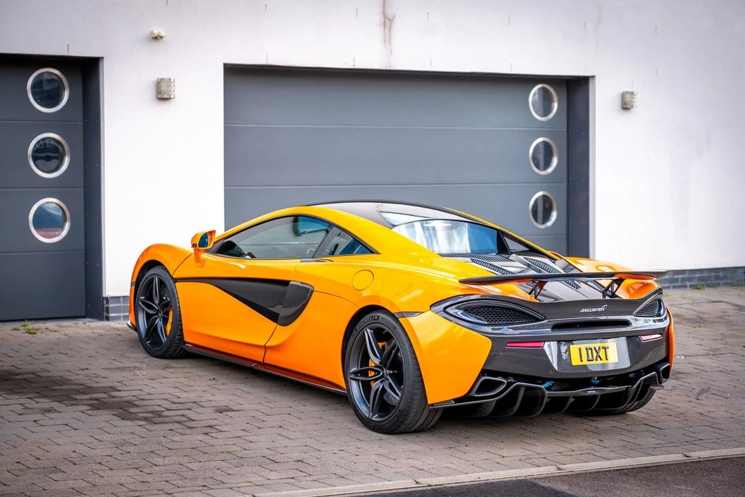 2017 McLaren 570S - Image 31 of 31
