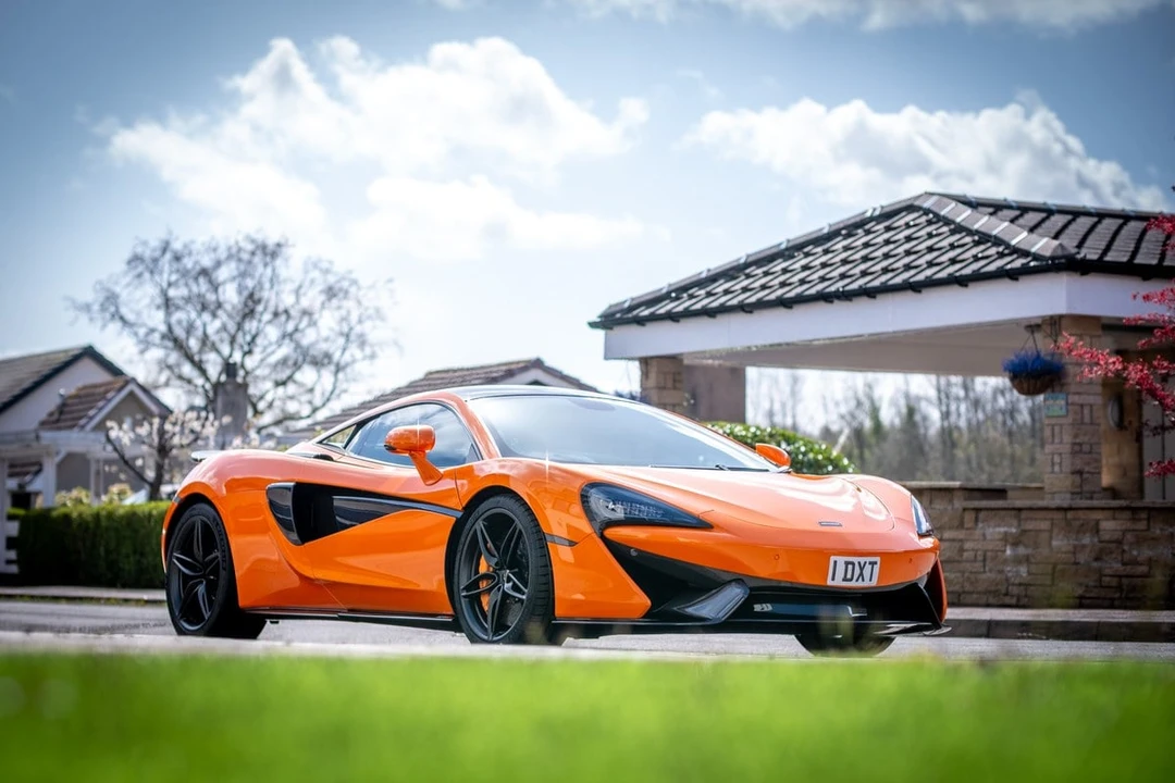 2017 McLaren 570S - Image 2 of 31