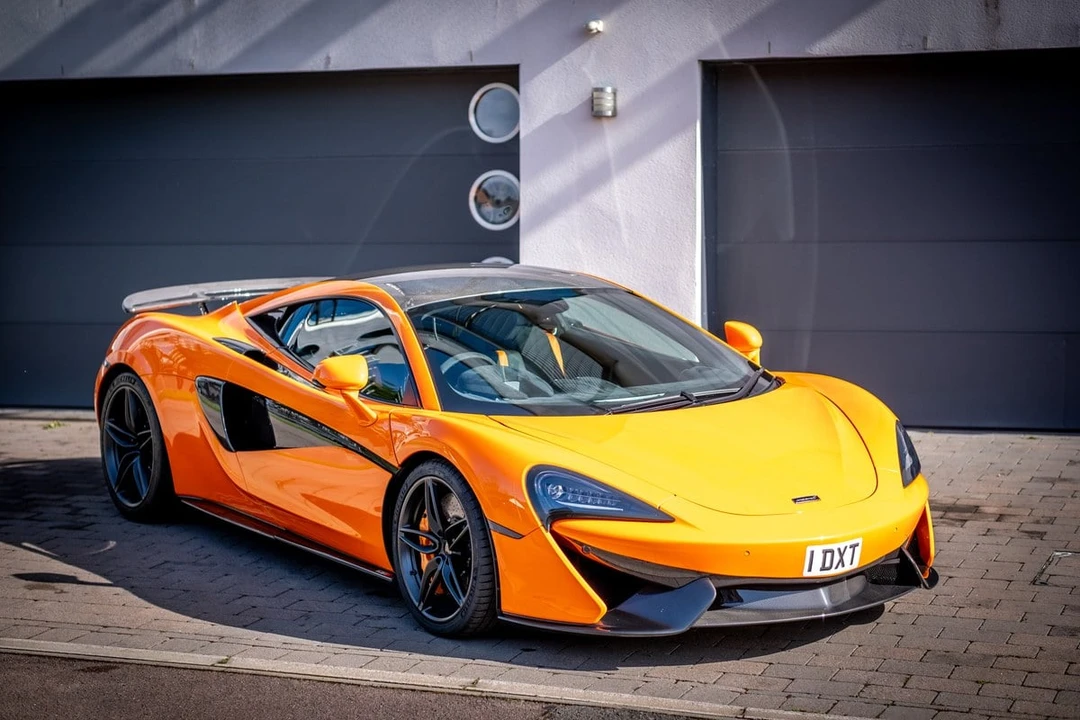2017 McLaren 570S - Image 18 of 31