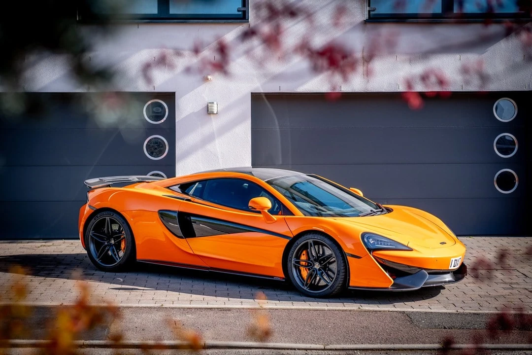 2017 McLaren 570S - Image 19 of 31