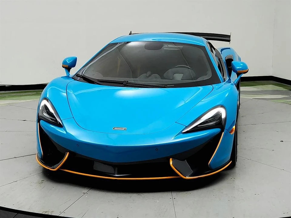 2017 McLaren 570S - Image 2 of 31