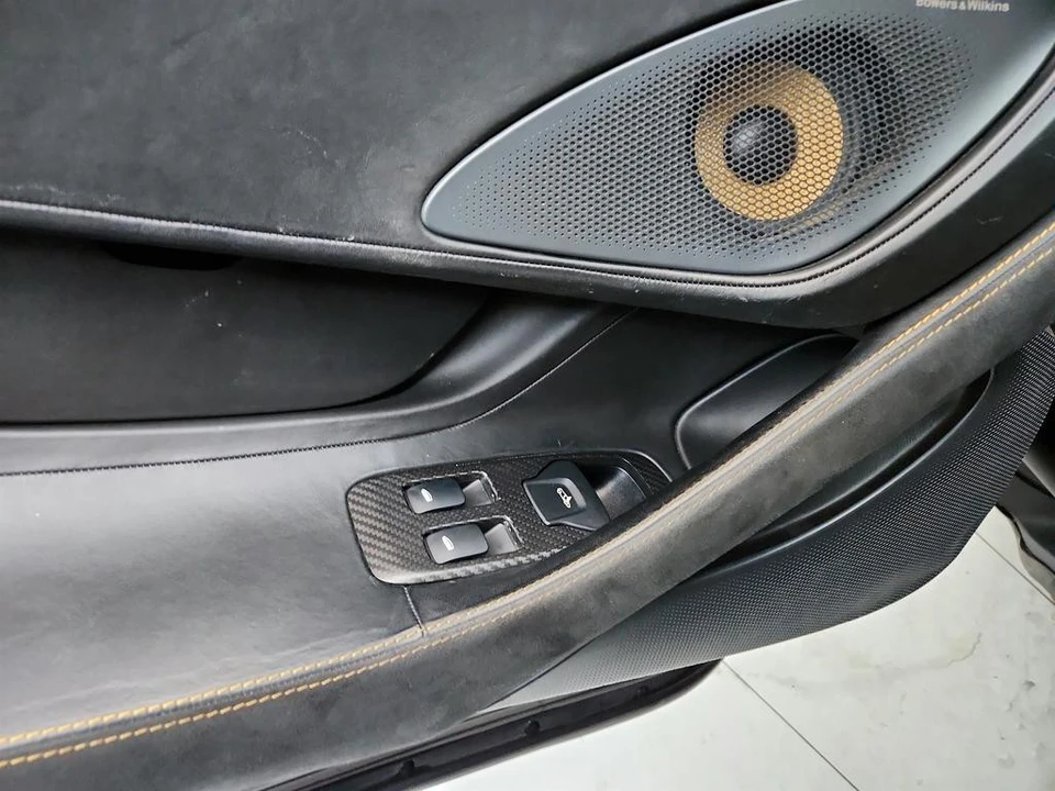 2017 McLaren 570S - Image 21 of 31