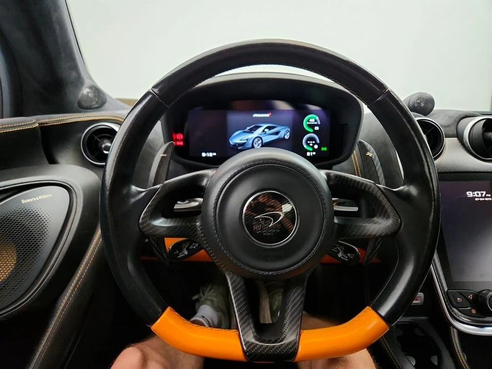 2017 McLaren 570S - Image 16 of 31