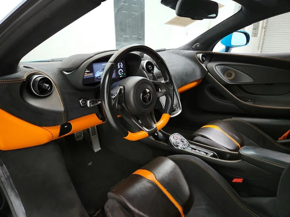2017 McLaren 570S - Image 13 of 31
