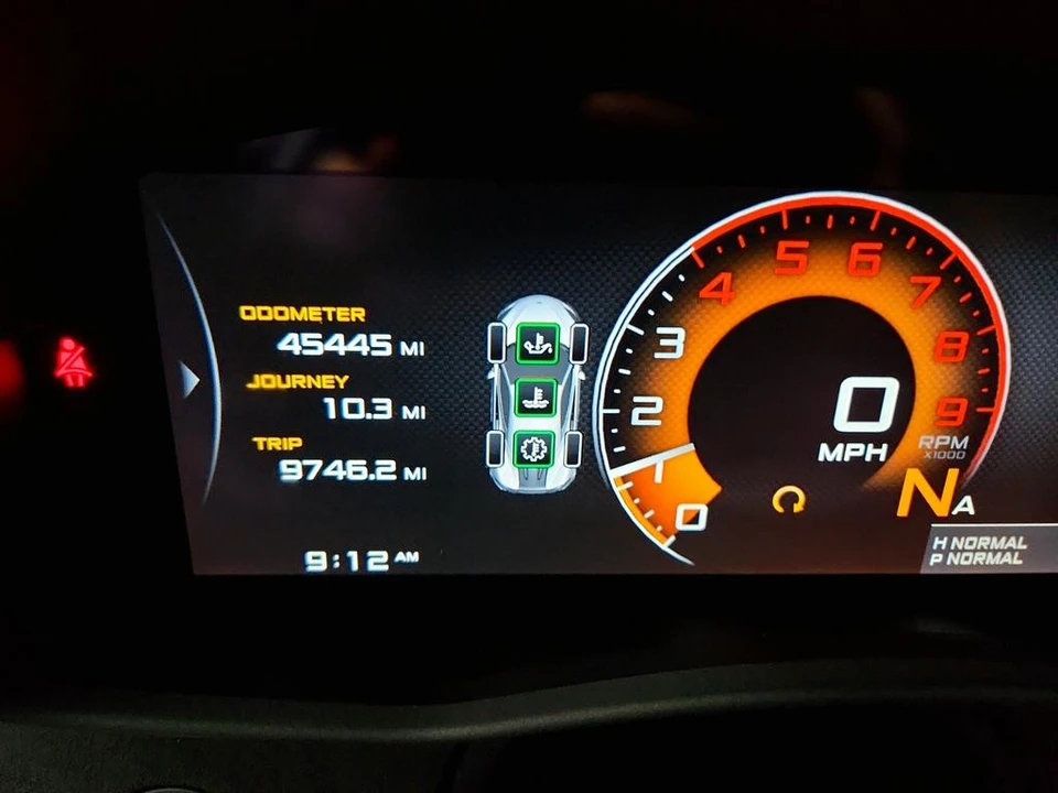 2017 McLaren 570S - Image 15 of 31