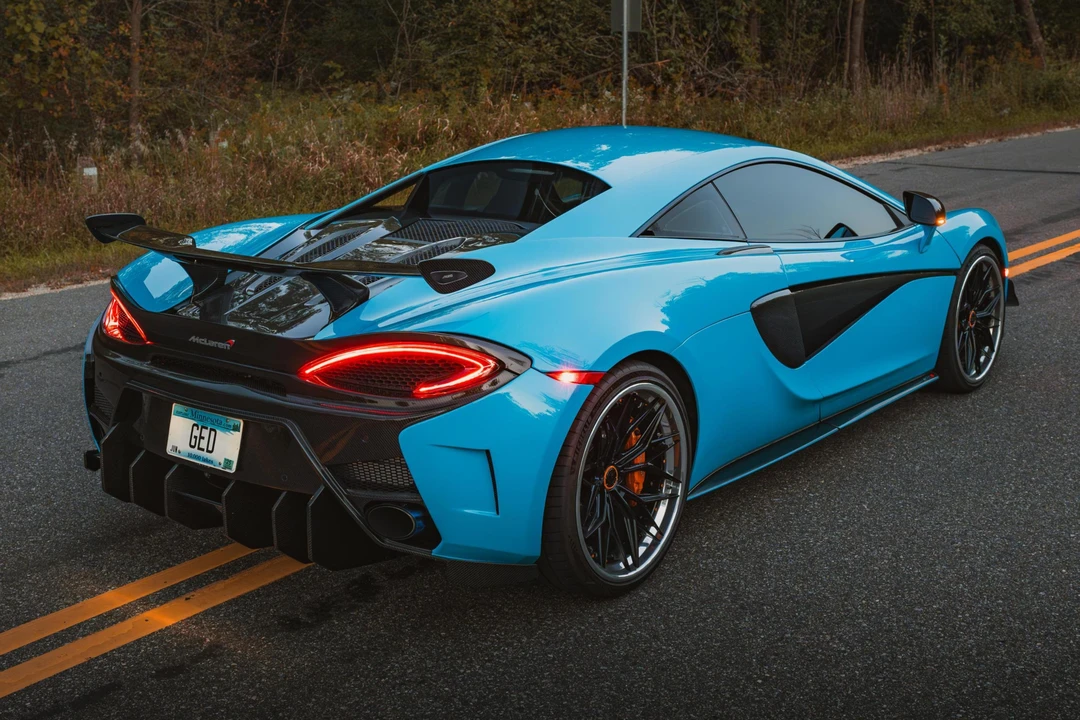 2017 McLaren 570S - Image 3 of 31