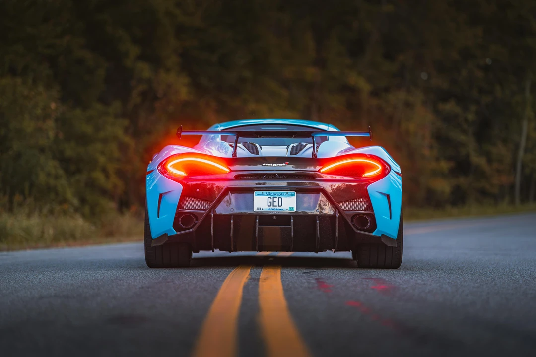 2017 McLaren 570S - Image 19 of 31