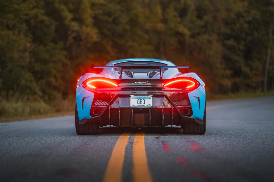2017 McLaren 570S - Image 18 of 31