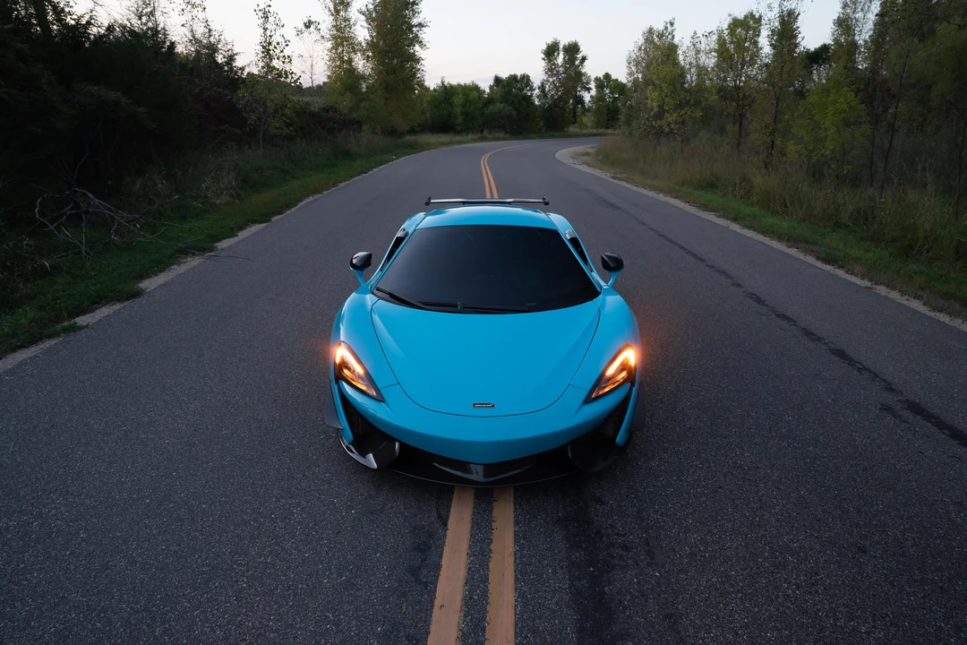 2017 McLaren 570S - Image 9 of 31