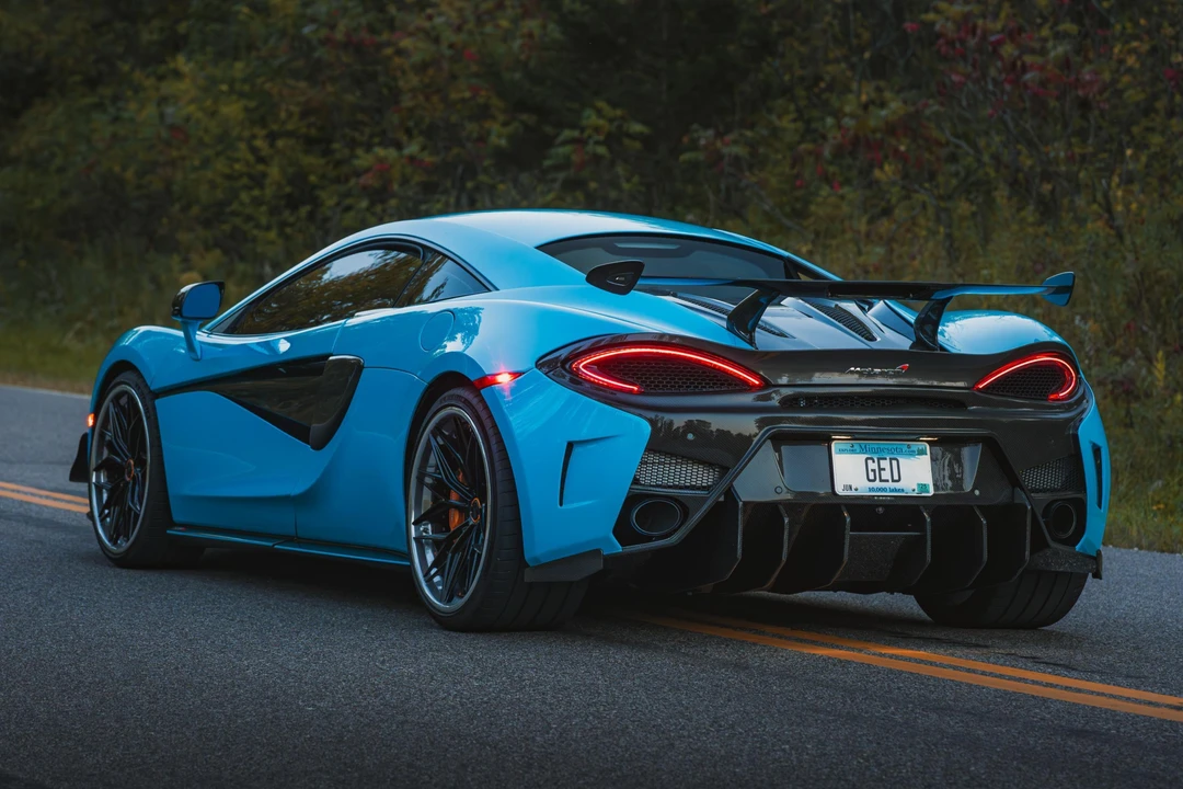 2017 McLaren 570S - Image 4 of 31
