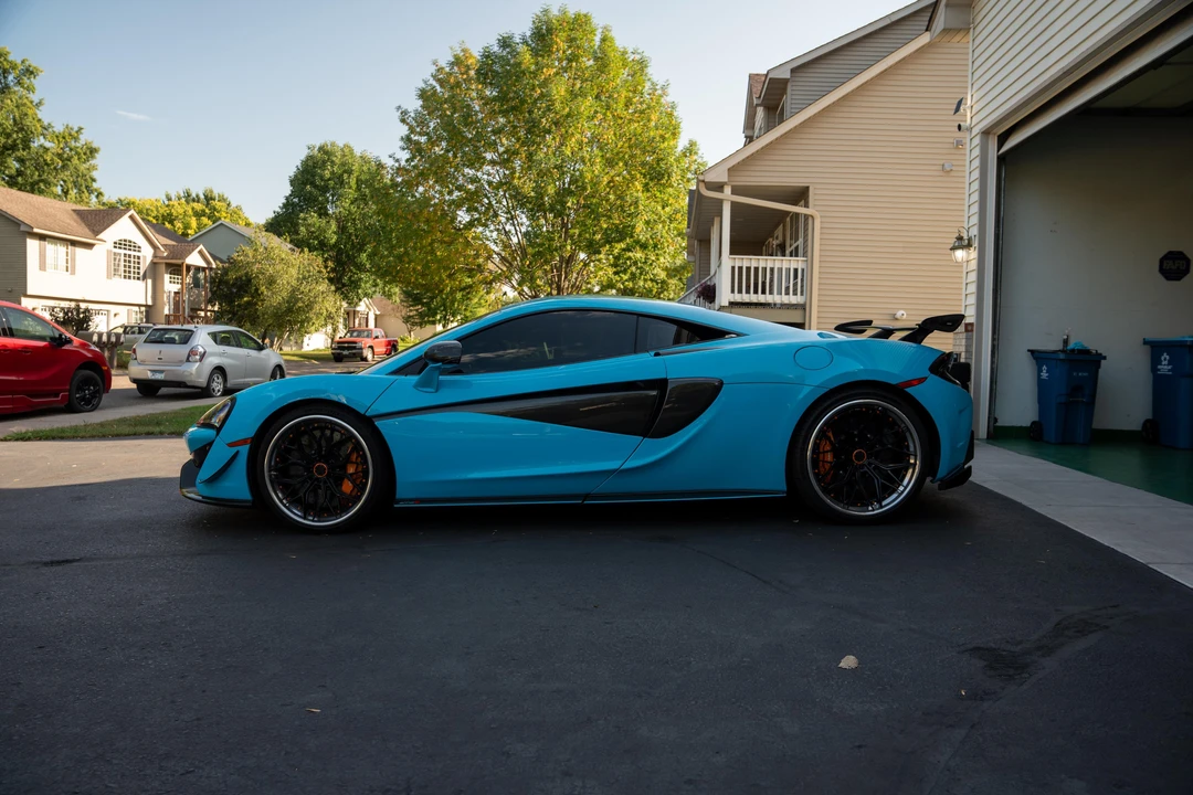 2017 McLaren 570S - Image 13 of 31