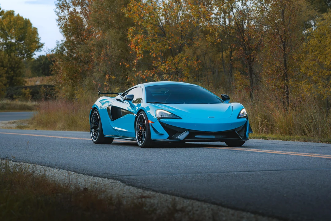 2017 McLaren 570S - Image 25 of 31