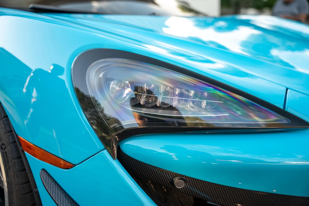 2017 McLaren 570S - Image 29 of 31