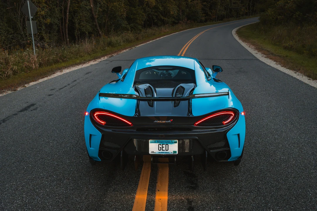 2017 McLaren 570S - Image 20 of 31