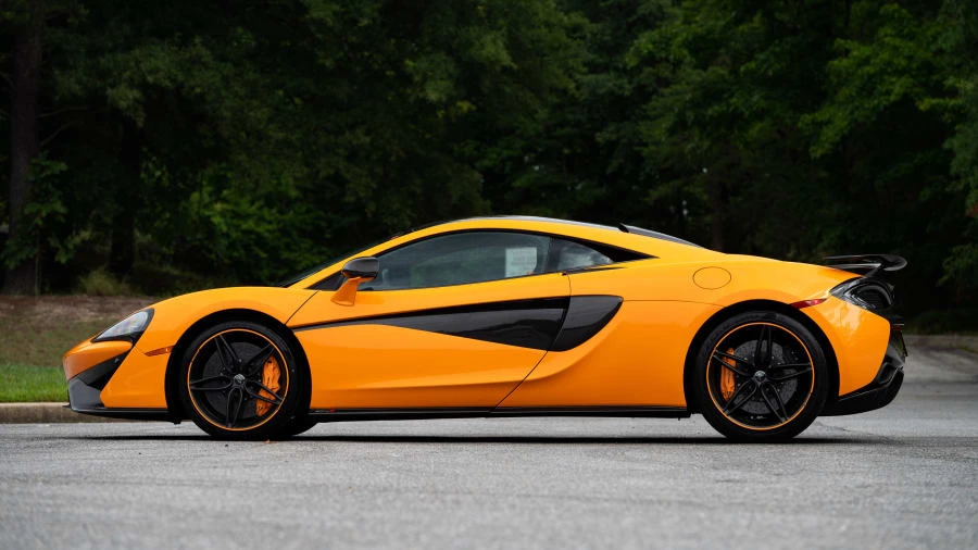 2017 McLaren 570S - Image 2 of 31
