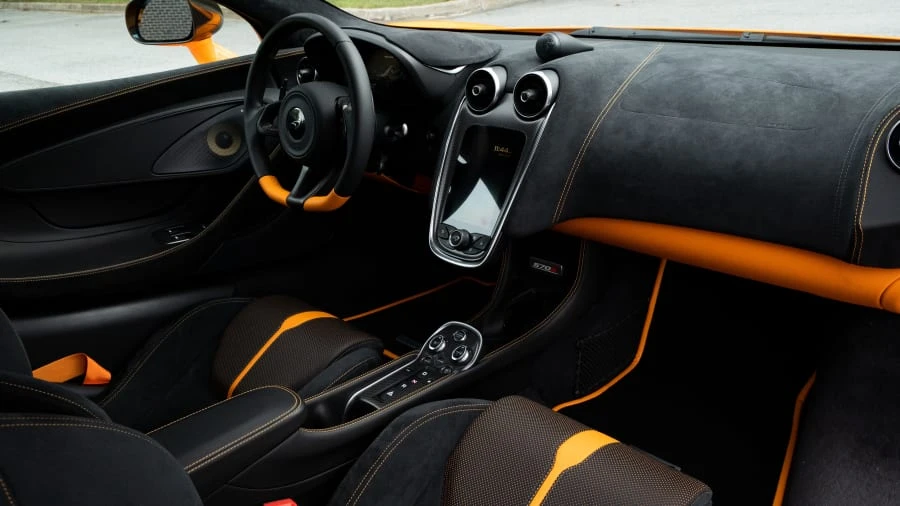 2017 McLaren 570S - Image 5 of 31