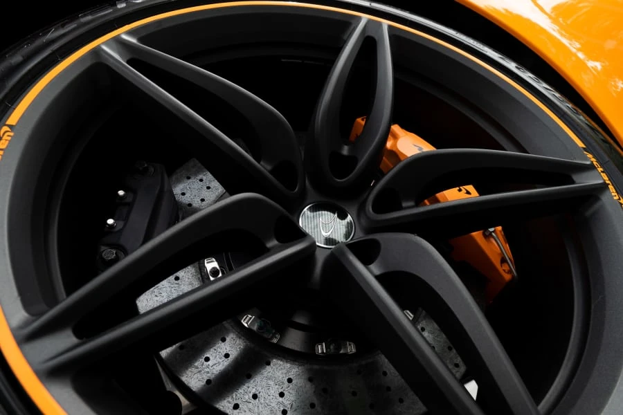 2017 McLaren 570S - Image 9 of 31