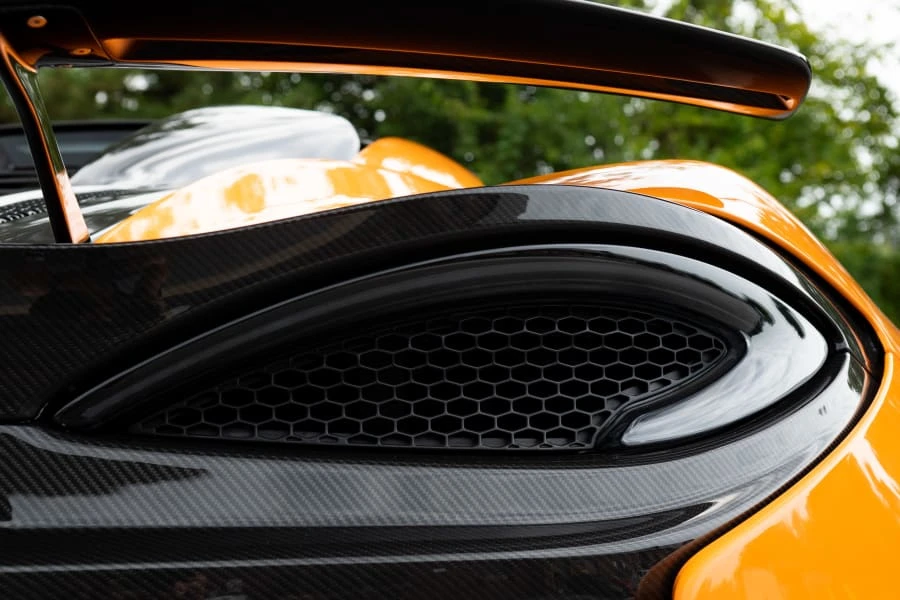 2017 McLaren 570S - Image 16 of 31
