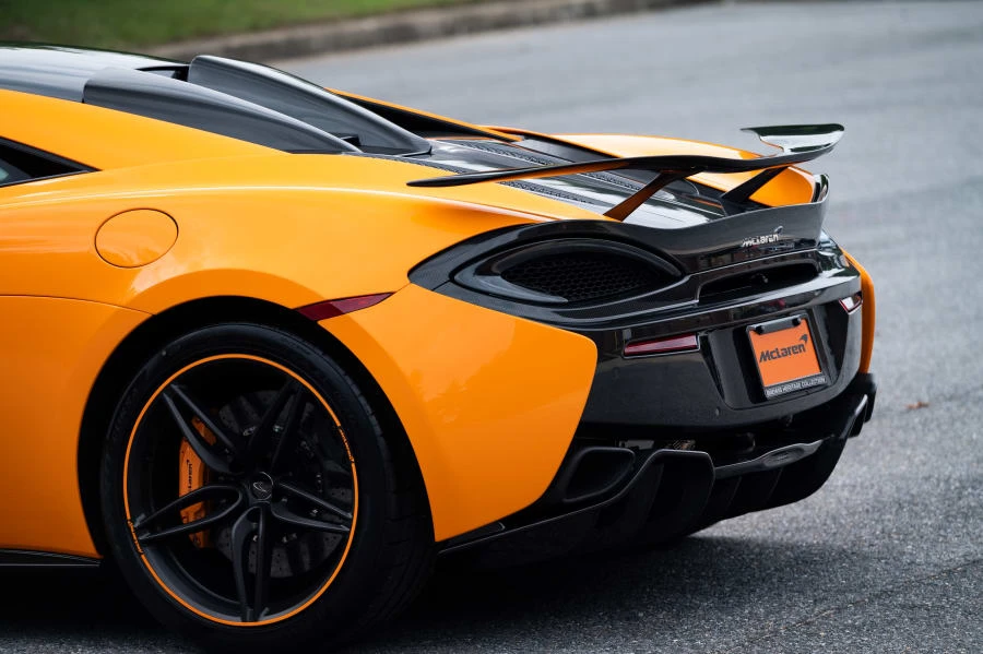 2017 McLaren 570S - Image 21 of 31