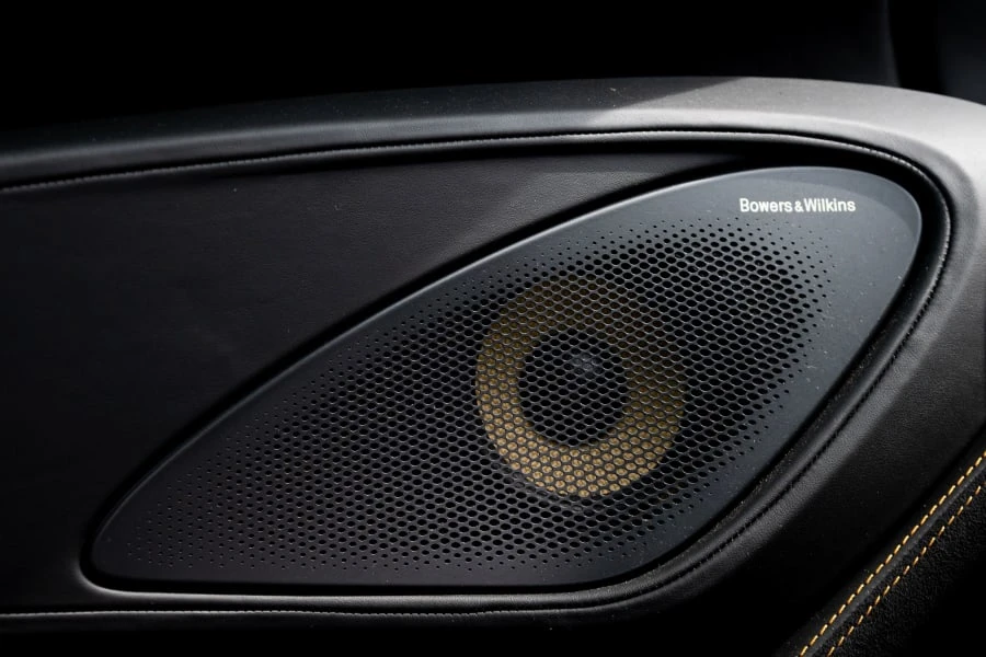 2017 McLaren 570S - Image 23 of 31
