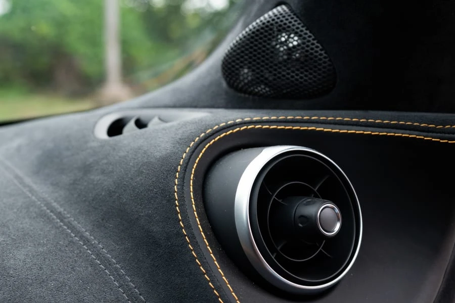 2017 McLaren 570S - Image 30 of 31