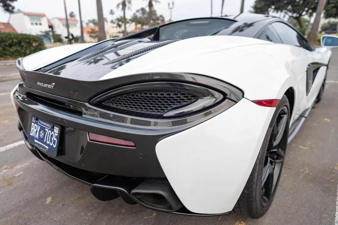 2017 McLaren 570S - Image 22 of 31