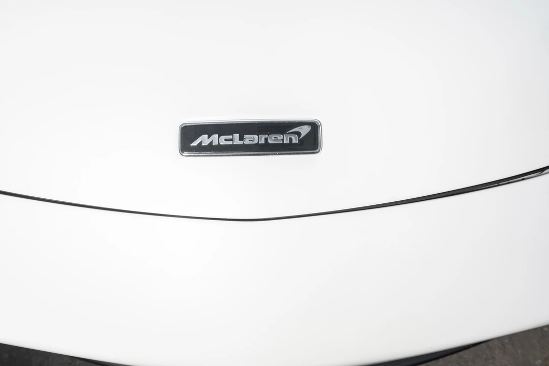 2017 McLaren 570S - Image 10 of 31
