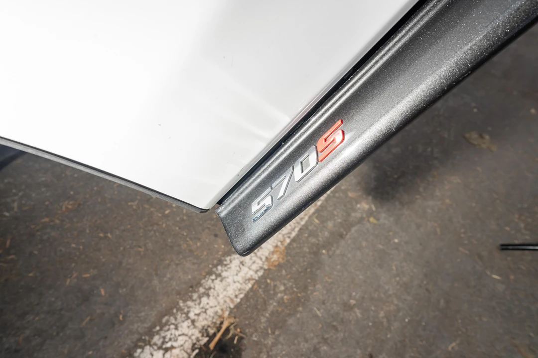 2017 McLaren 570S - Image 14 of 31