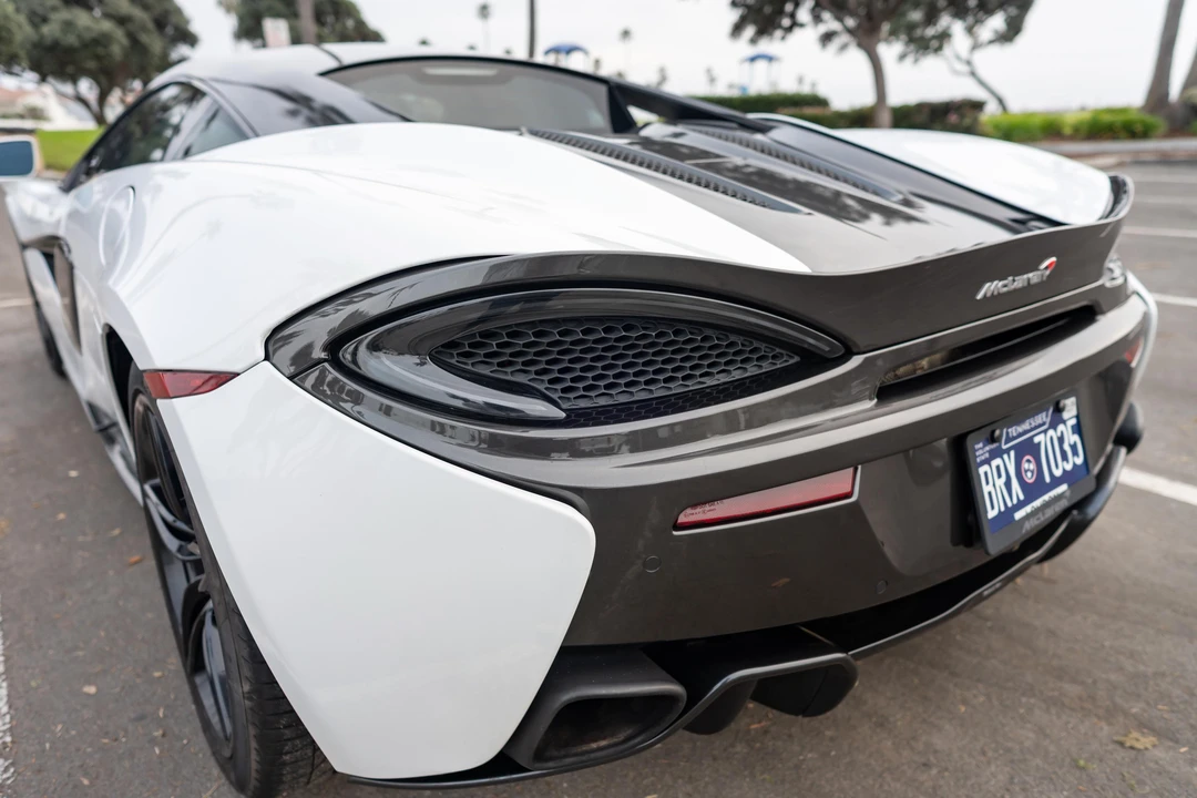 2017 McLaren 570S - Image 20 of 31
