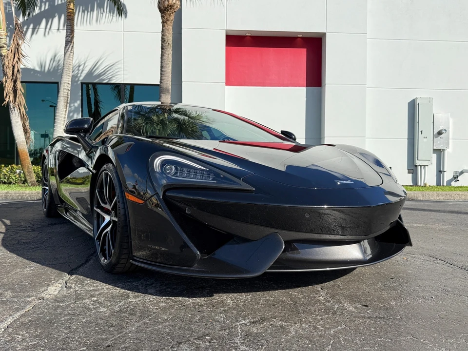2017 McLaren 570S - Image 3 of 21
