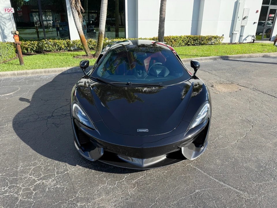 2017 McLaren 570S - Image 4 of 21