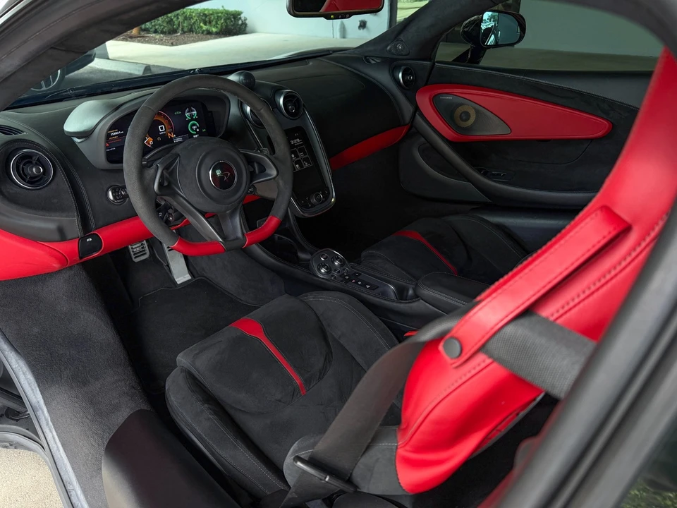 2017 McLaren 570S - Image 20 of 21
