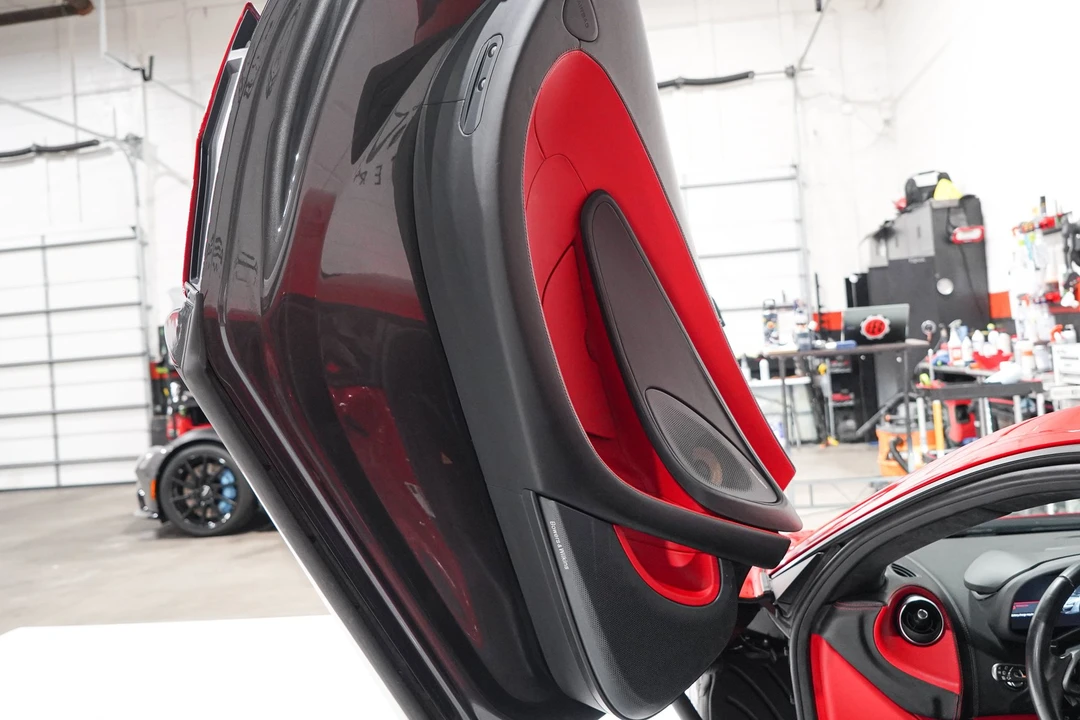 2017 McLaren 570S - Image 21 of 31