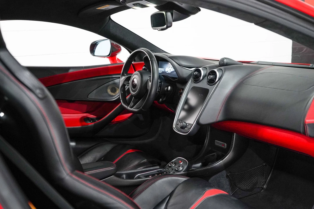 2017 McLaren 570S - Image 18 of 31