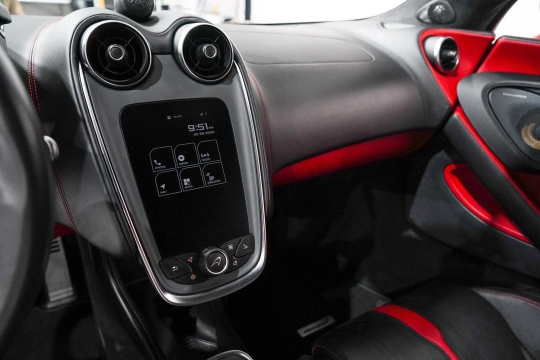 2017 McLaren 570S - Image 11 of 21