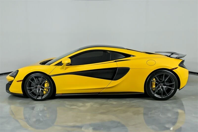 2017 McLaren 570S - Image 8 of 21