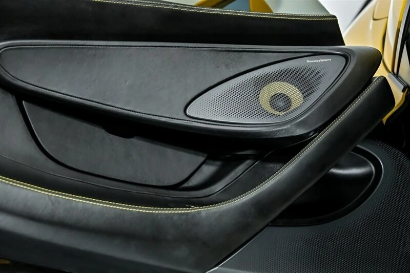 2017 McLaren 570S - Image 20 of 21