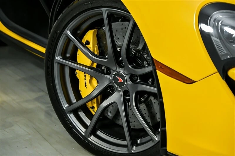 2017 McLaren 570S - Image 4 of 21