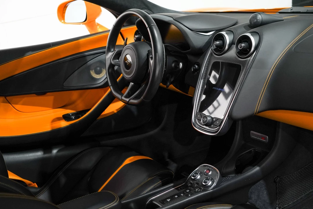 2017 McLaren 570S - Image 18 of 31